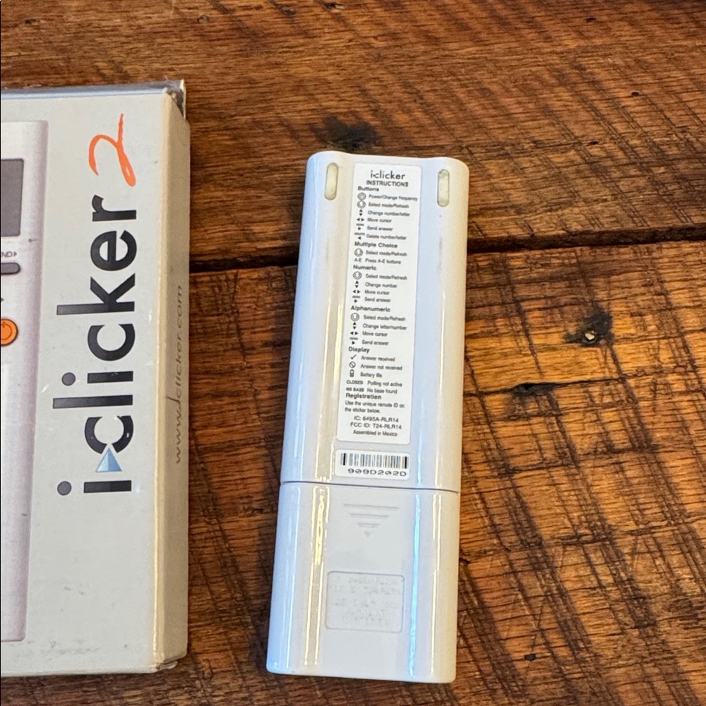 iClicker 2 White Remote - Picture 4 of 4